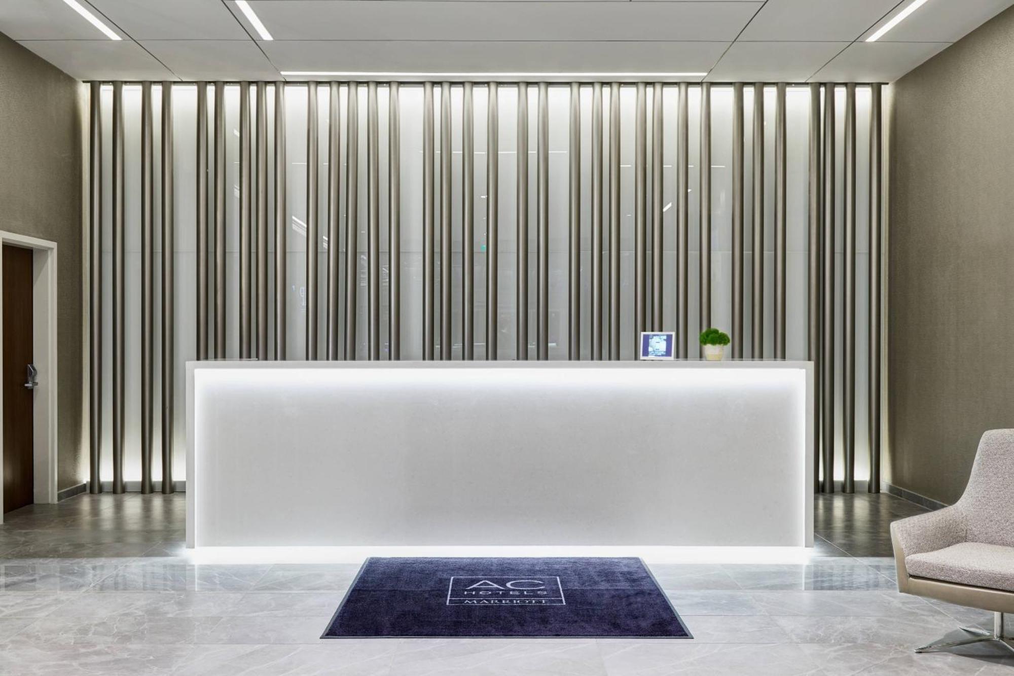 Ac Hotel By Marriott Raleigh North Hills Екстер'єр фото