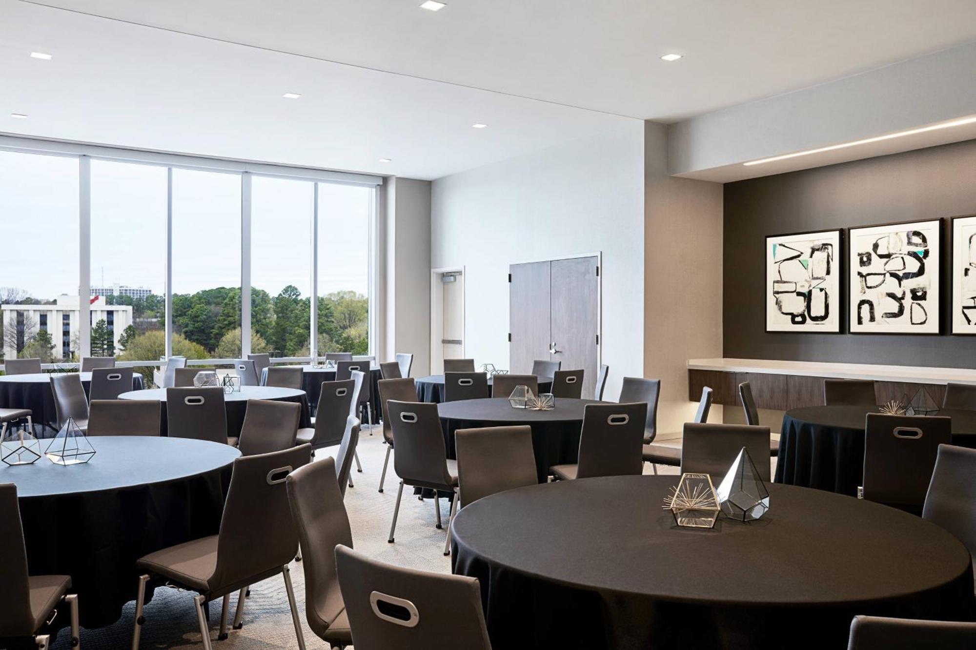 Ac Hotel By Marriott Raleigh North Hills Екстер'єр фото