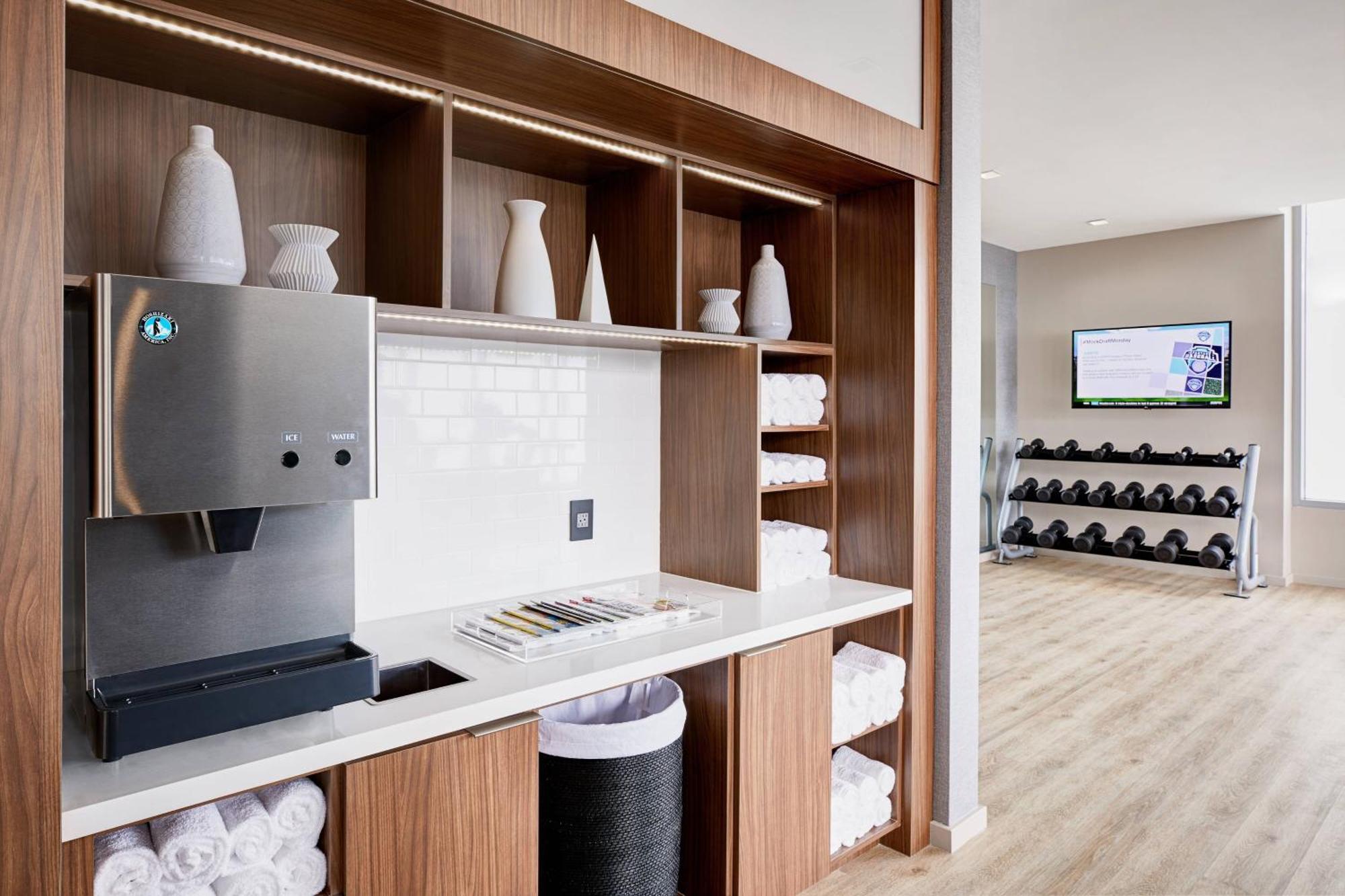 Ac Hotel By Marriott Raleigh North Hills Екстер'єр фото